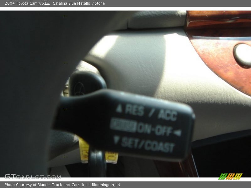 Catalina Blue Metallic / Stone 2004 Toyota Camry XLE