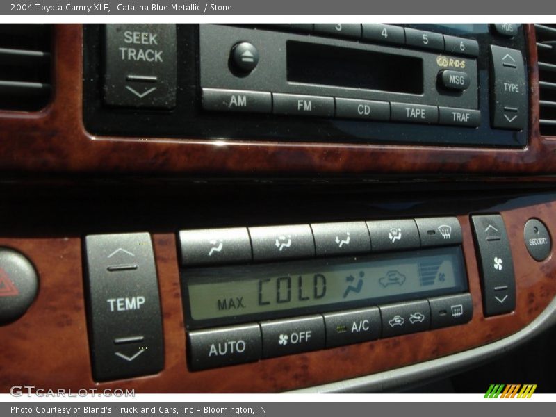 Catalina Blue Metallic / Stone 2004 Toyota Camry XLE