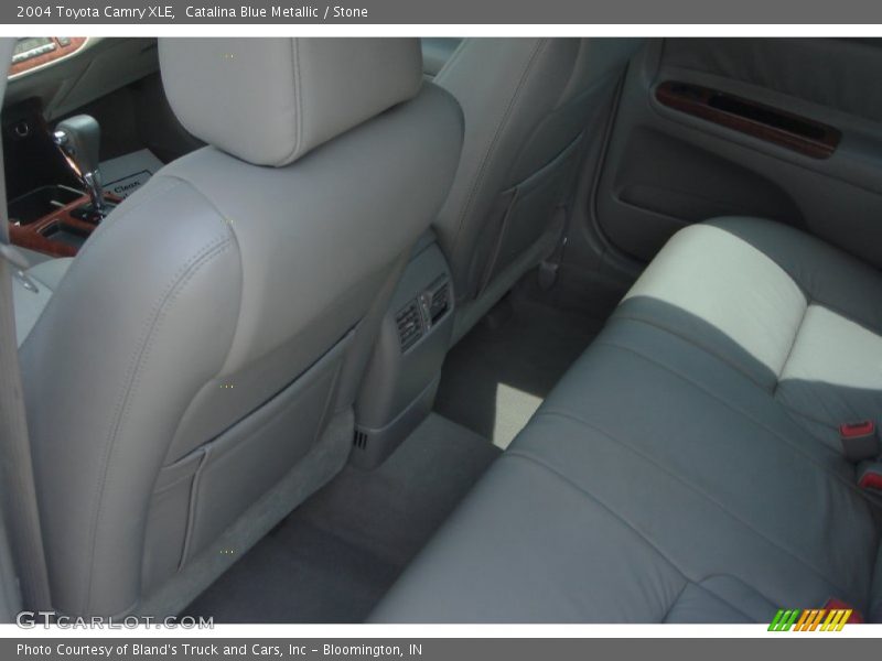 Catalina Blue Metallic / Stone 2004 Toyota Camry XLE