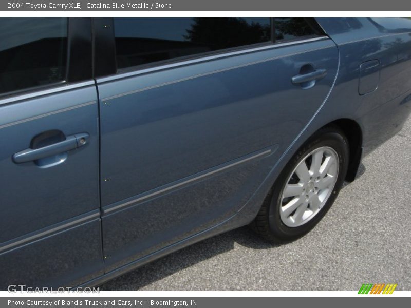 Catalina Blue Metallic / Stone 2004 Toyota Camry XLE