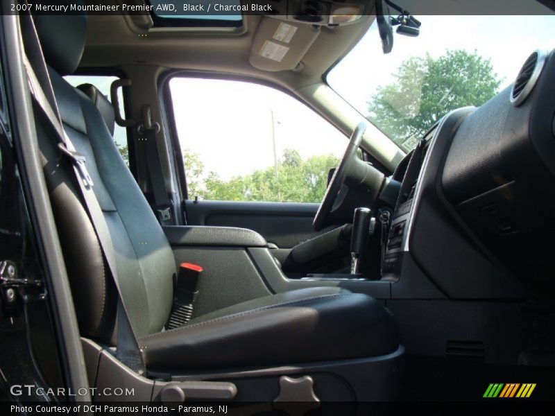 Black / Charcoal Black 2007 Mercury Mountaineer Premier AWD