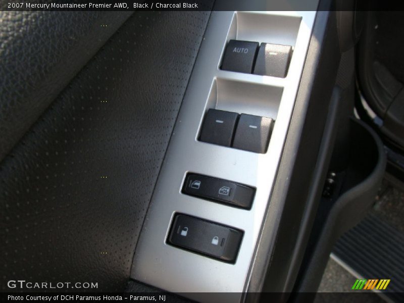 Black / Charcoal Black 2007 Mercury Mountaineer Premier AWD