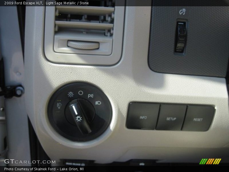 Light Sage Metallic / Stone 2009 Ford Escape XLT