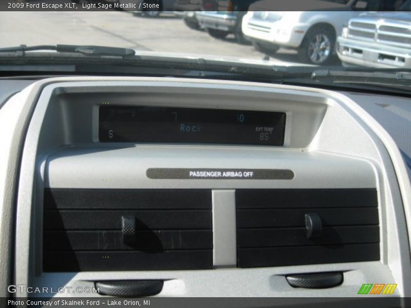 Light Sage Metallic / Stone 2009 Ford Escape XLT