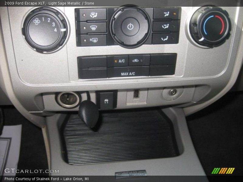 Light Sage Metallic / Stone 2009 Ford Escape XLT