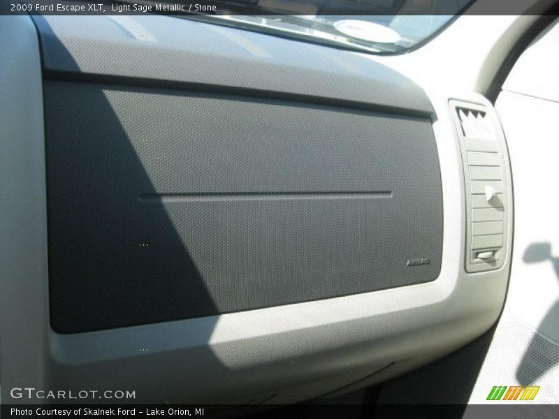 Light Sage Metallic / Stone 2009 Ford Escape XLT