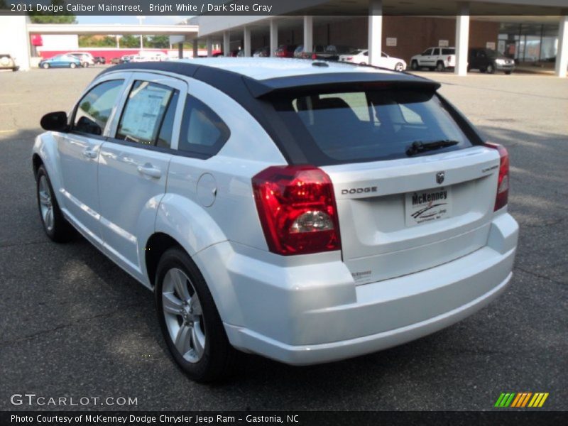 Bright White / Dark Slate Gray 2011 Dodge Caliber Mainstreet
