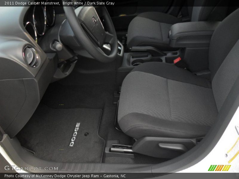 Bright White / Dark Slate Gray 2011 Dodge Caliber Mainstreet