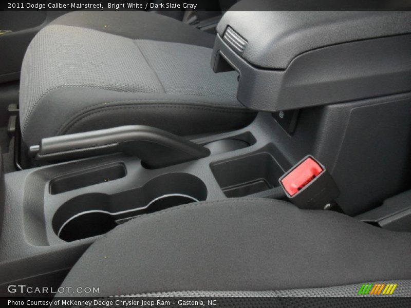 Bright White / Dark Slate Gray 2011 Dodge Caliber Mainstreet