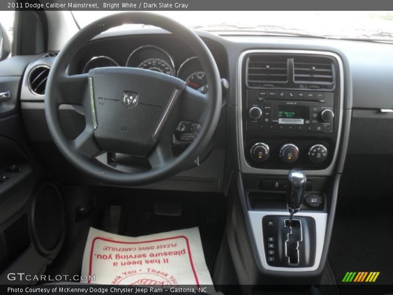 Bright White / Dark Slate Gray 2011 Dodge Caliber Mainstreet