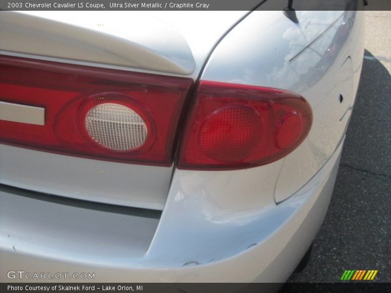 Ultra Silver Metallic / Graphite Gray 2003 Chevrolet Cavalier LS Coupe