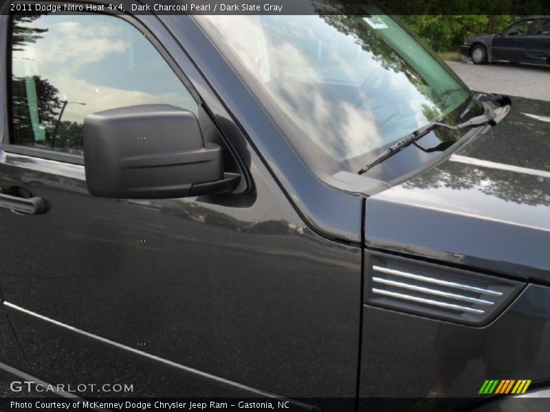Dark Charcoal Pearl / Dark Slate Gray 2011 Dodge Nitro Heat 4x4
