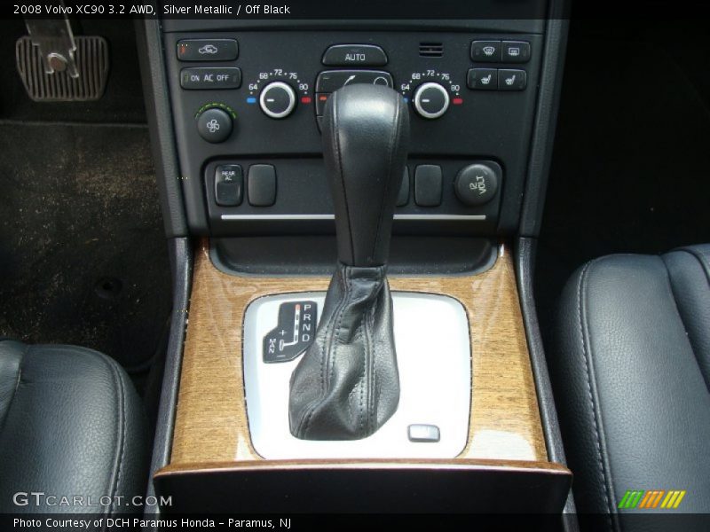 Silver Metallic / Off Black 2008 Volvo XC90 3.2 AWD