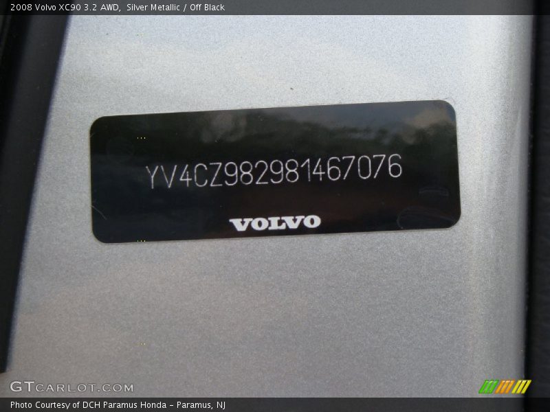 Silver Metallic / Off Black 2008 Volvo XC90 3.2 AWD
