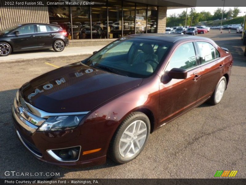 Front 3/4 View of 2012 Fusion SEL