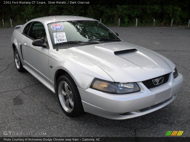 Silver Metallic / Dark Charcoal 2001 Ford Mustang GT Coupe