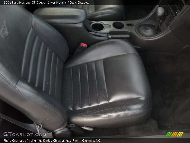 Silver Metallic / Dark Charcoal 2001 Ford Mustang GT Coupe