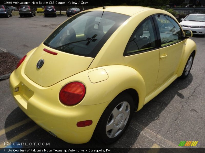 Yellow / Gray 1999 Volkswagen New Beetle GLS Coupe