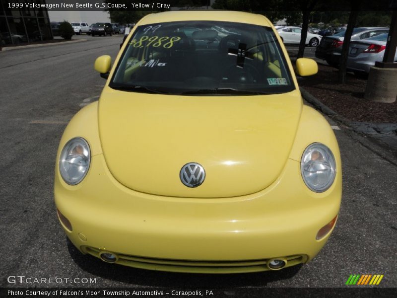 Yellow / Gray 1999 Volkswagen New Beetle GLS Coupe