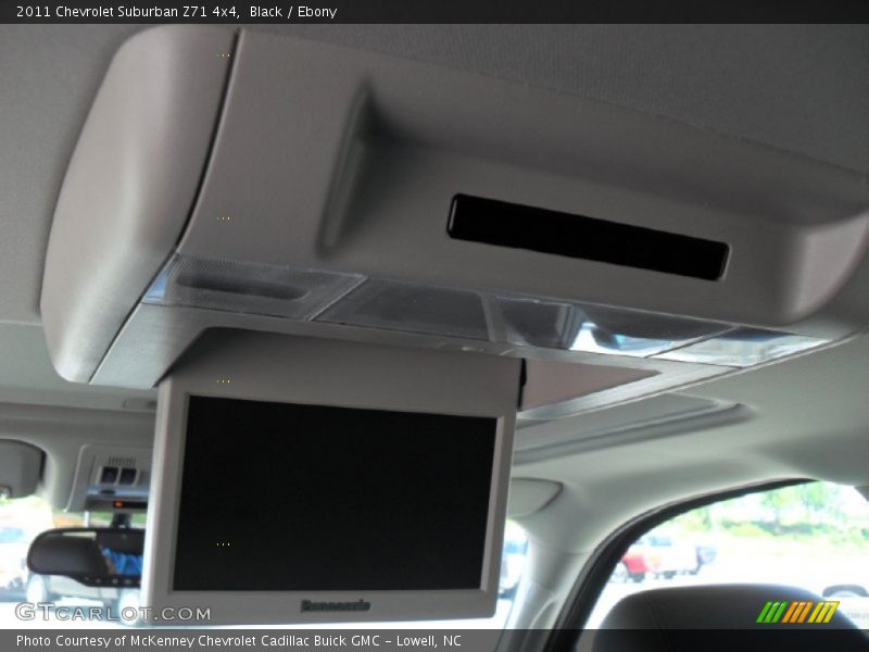 Black / Ebony 2011 Chevrolet Suburban Z71 4x4