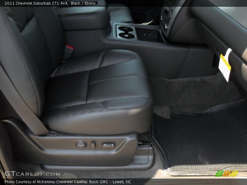 Black / Ebony 2011 Chevrolet Suburban Z71 4x4