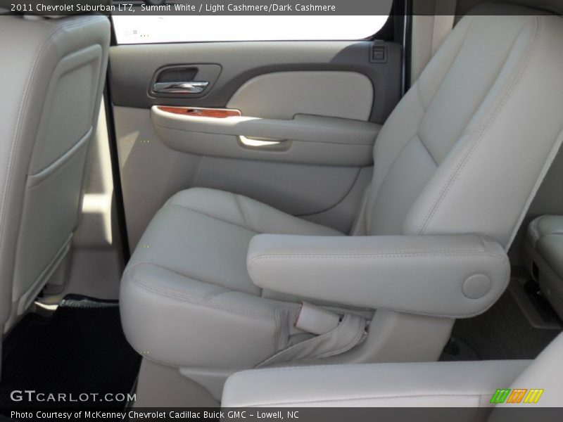 Summit White / Light Cashmere/Dark Cashmere 2011 Chevrolet Suburban LTZ