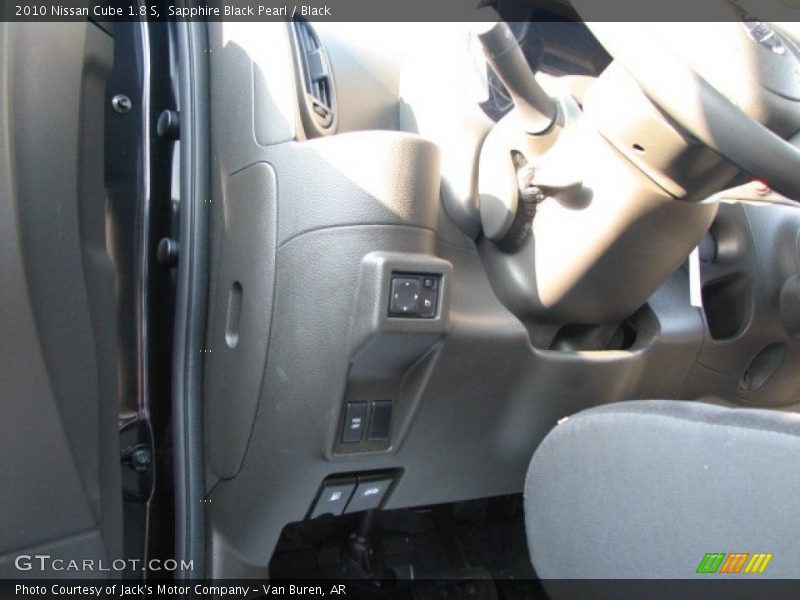 Sapphire Black Pearl / Black 2010 Nissan Cube 1.8 S