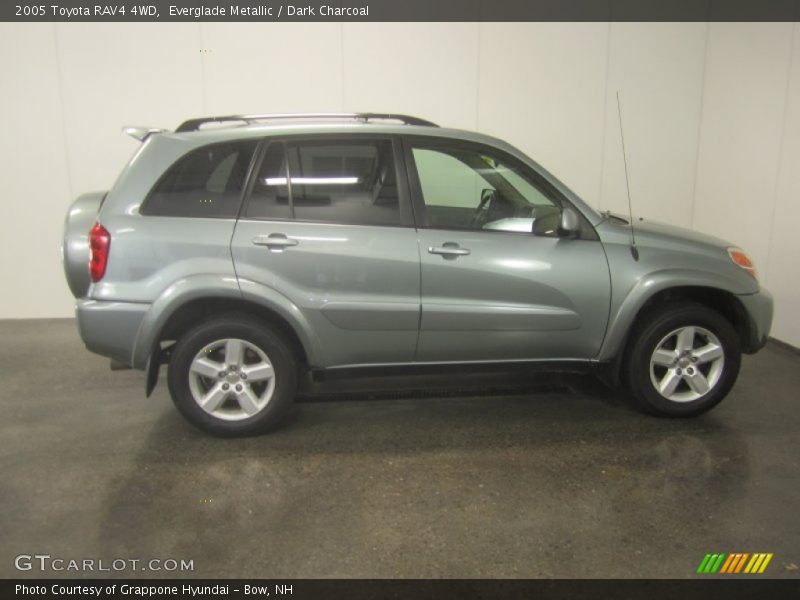 Everglade Metallic / Dark Charcoal 2005 Toyota RAV4 4WD