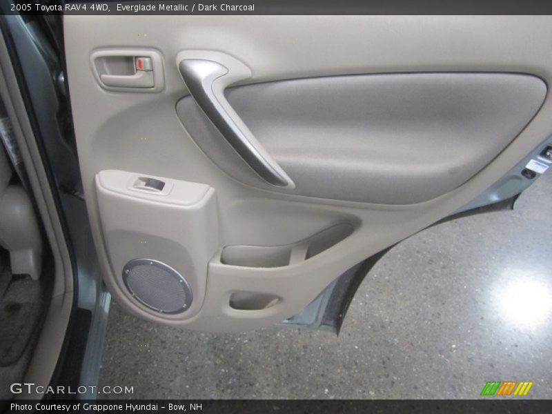 Everglade Metallic / Dark Charcoal 2005 Toyota RAV4 4WD