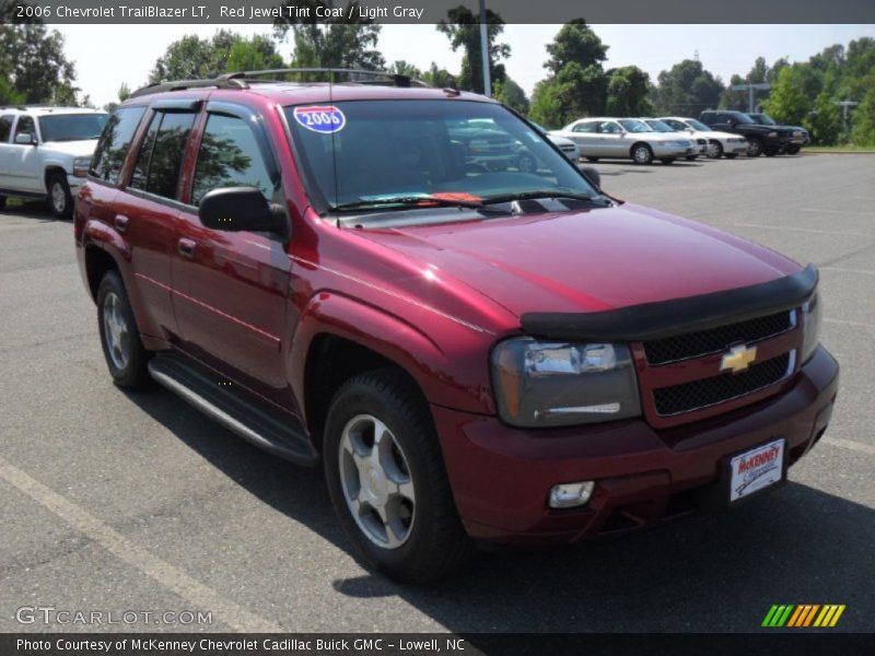 Red Jewel Tint Coat / Light Gray 2006 Chevrolet TrailBlazer LT