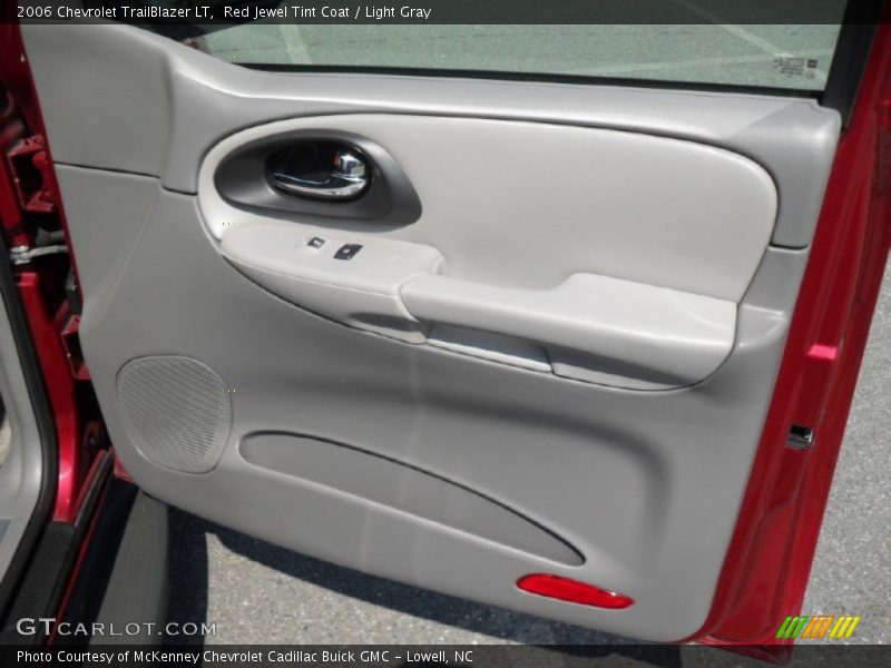 Red Jewel Tint Coat / Light Gray 2006 Chevrolet TrailBlazer LT