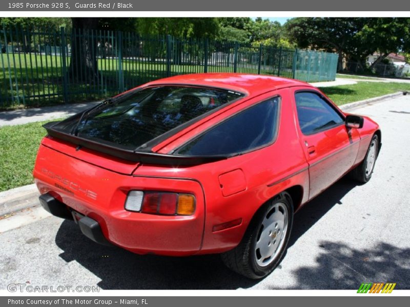 Guards Red / Black 1985 Porsche 928 S