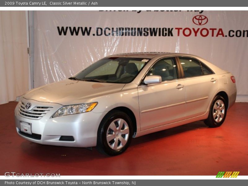 Classic Silver Metallic / Ash 2009 Toyota Camry LE