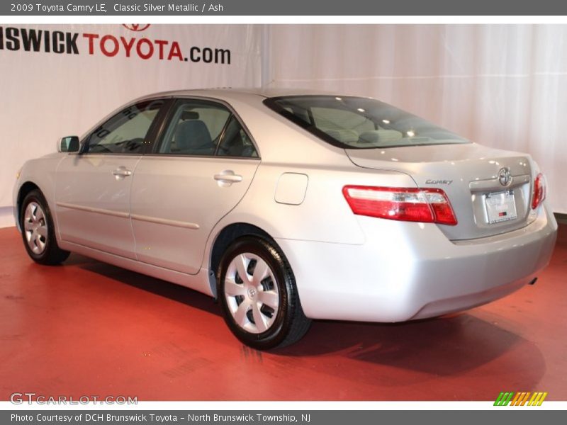 Classic Silver Metallic / Ash 2009 Toyota Camry LE