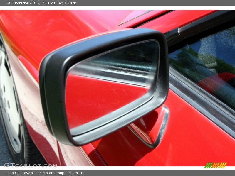 Guards Red / Black 1985 Porsche 928 S