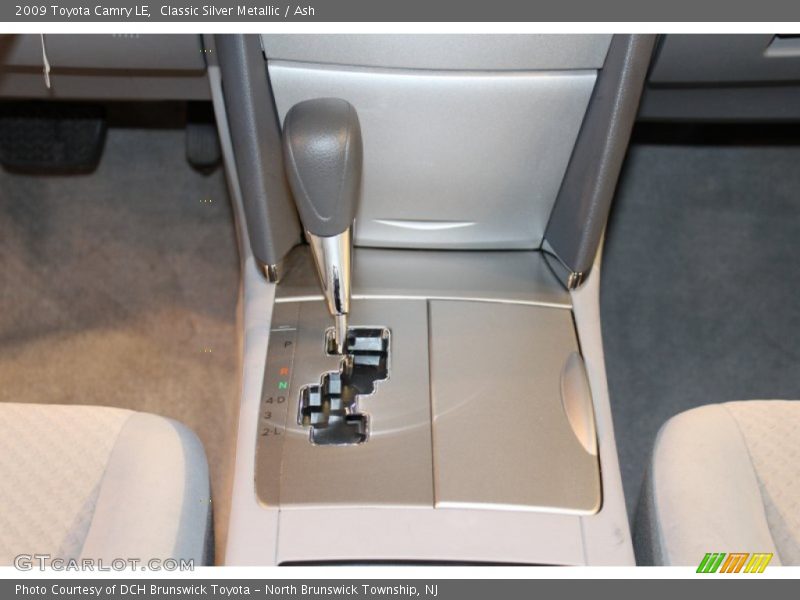 Classic Silver Metallic / Ash 2009 Toyota Camry LE