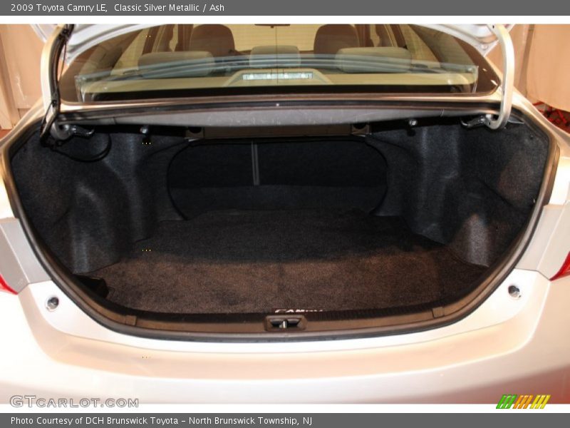 Classic Silver Metallic / Ash 2009 Toyota Camry LE