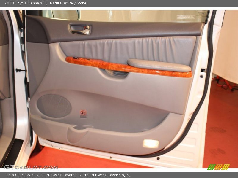Natural White / Stone 2008 Toyota Sienna XLE