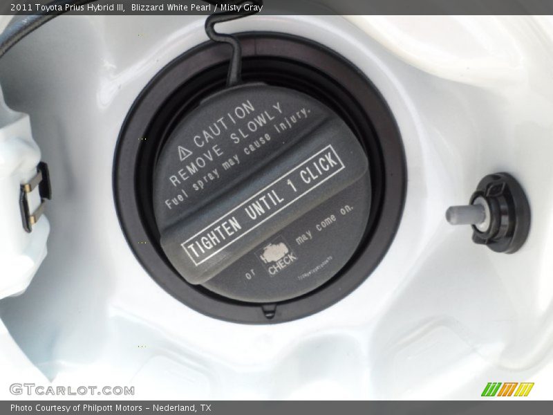 Blizzard White Pearl / Misty Gray 2011 Toyota Prius Hybrid III