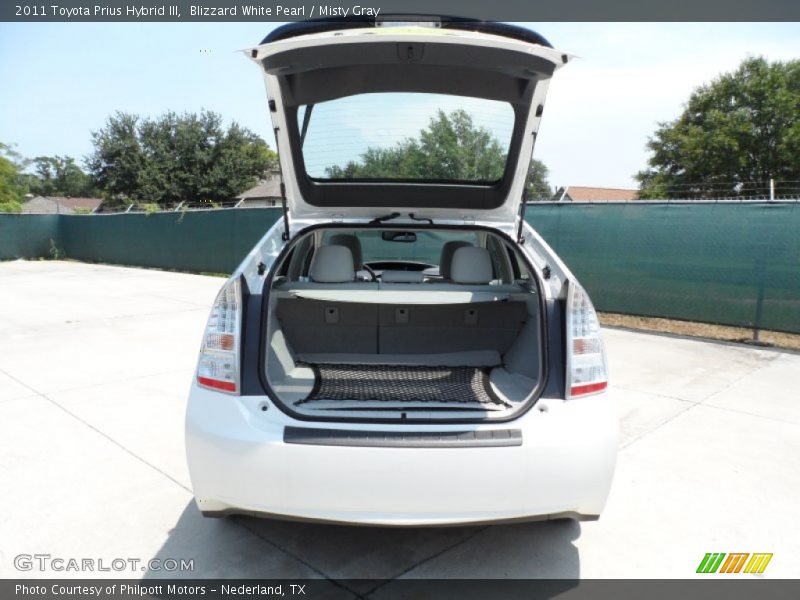 Blizzard White Pearl / Misty Gray 2011 Toyota Prius Hybrid III