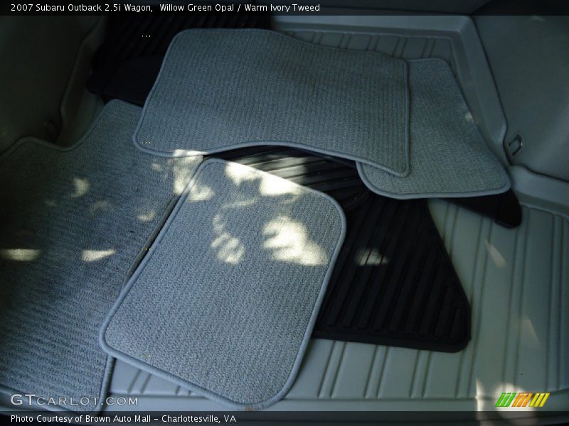Willow Green Opal / Warm Ivory Tweed 2007 Subaru Outback 2.5i Wagon