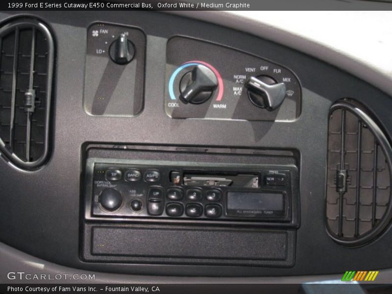 Controls of 1999 E Series Cutaway E450 Commercial Bus