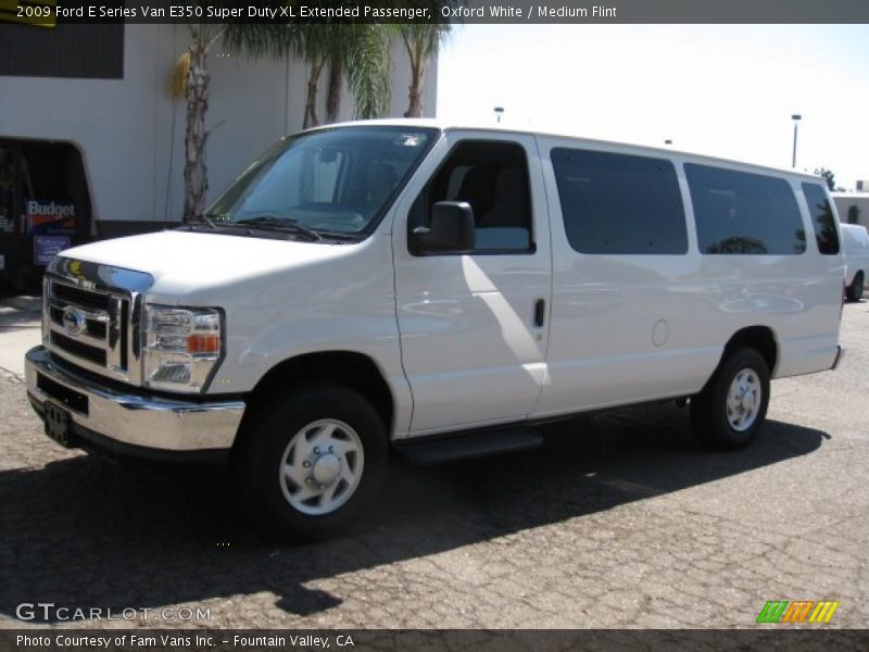 Oxford White / Medium Flint 2009 Ford E Series Van E350 Super Duty XL Extended Passenger
