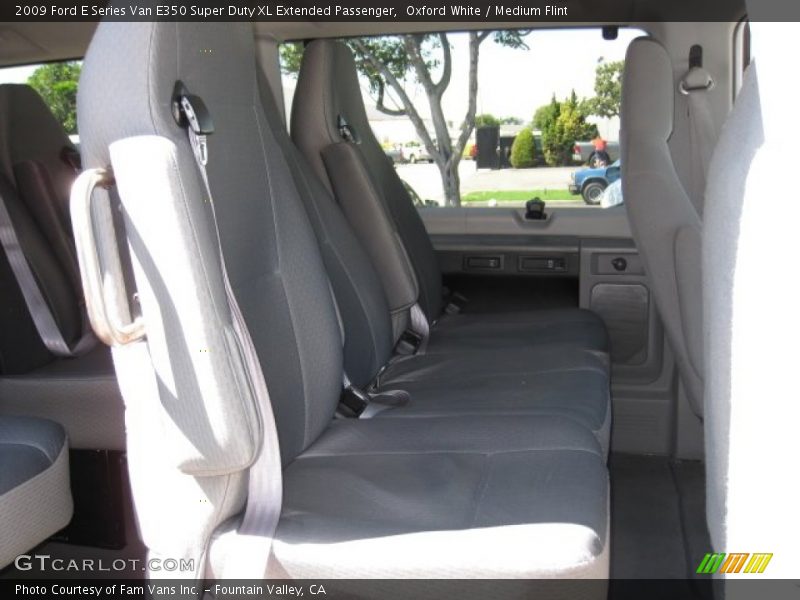 Oxford White / Medium Flint 2009 Ford E Series Van E350 Super Duty XL Extended Passenger