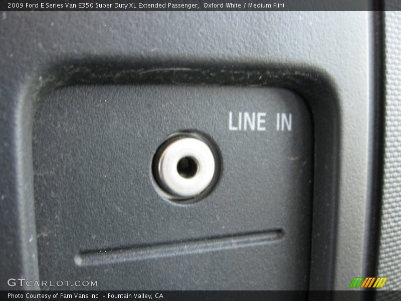Oxford White / Medium Flint 2009 Ford E Series Van E350 Super Duty XL Extended Passenger
