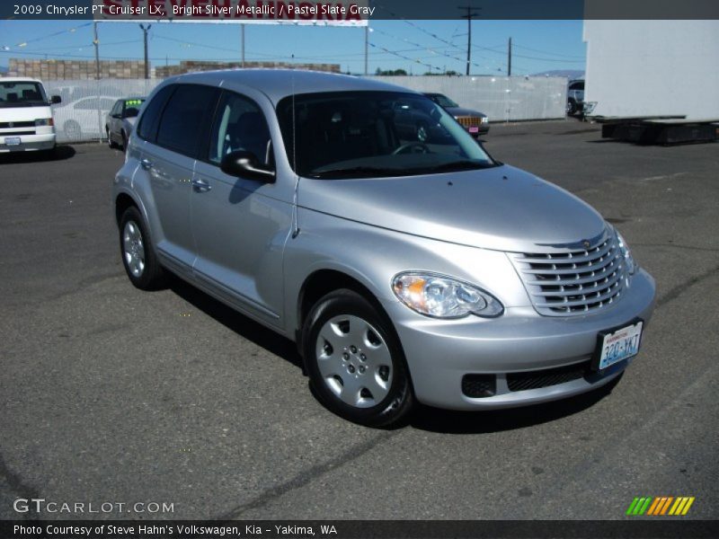 Bright Silver Metallic / Pastel Slate Gray 2009 Chrysler PT Cruiser LX