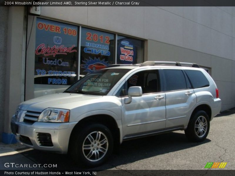 Sterling Silver Metallic / Charcoal Gray 2004 Mitsubishi Endeavor Limited AWD