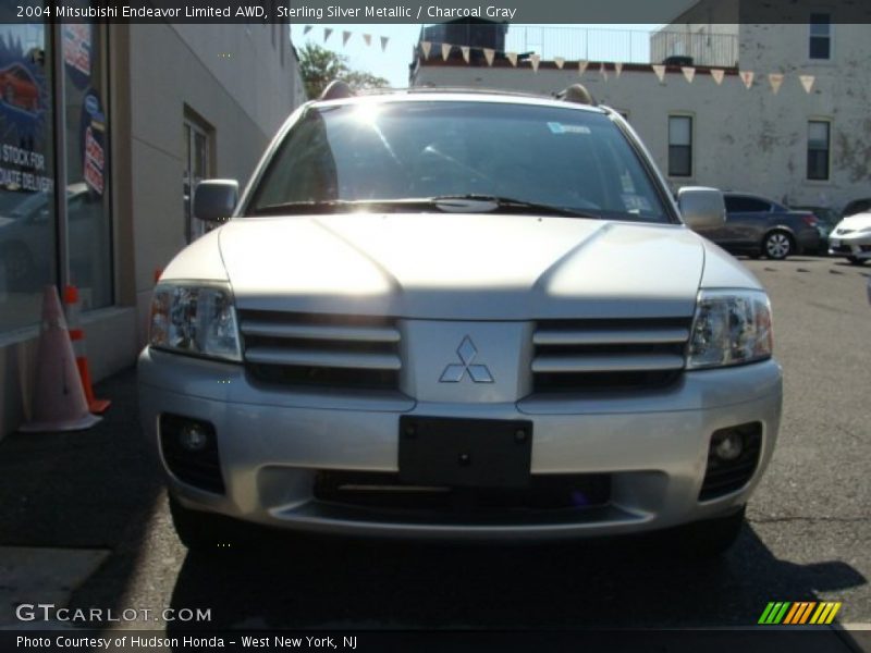 Sterling Silver Metallic / Charcoal Gray 2004 Mitsubishi Endeavor Limited AWD