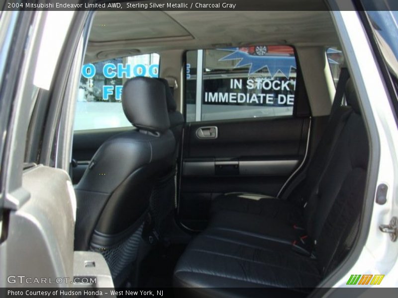 Sterling Silver Metallic / Charcoal Gray 2004 Mitsubishi Endeavor Limited AWD