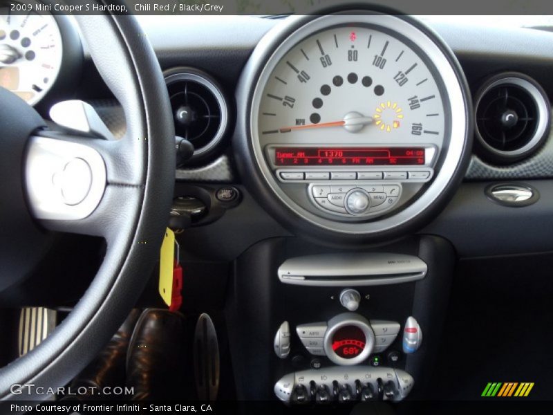 Chili Red / Black/Grey 2009 Mini Cooper S Hardtop